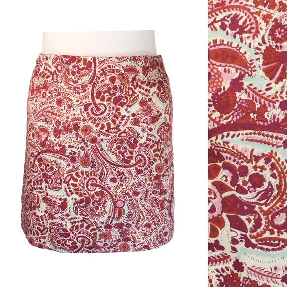 LOFT Dresses & Skirts - Loft Paisley Red Cream Cotton with Stretch Mini A-Line Skirt size 2P